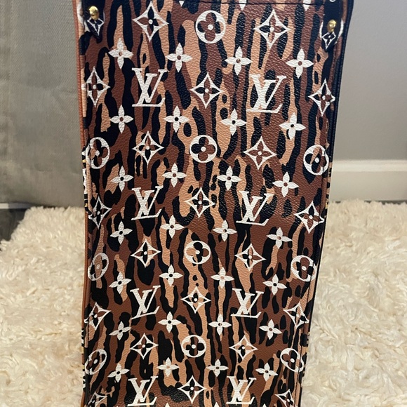 SOLD - Picture 3 of 6